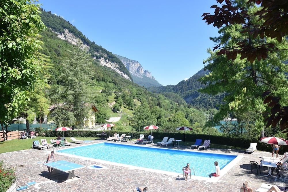 Club Hotel Tenno Extérieur photo