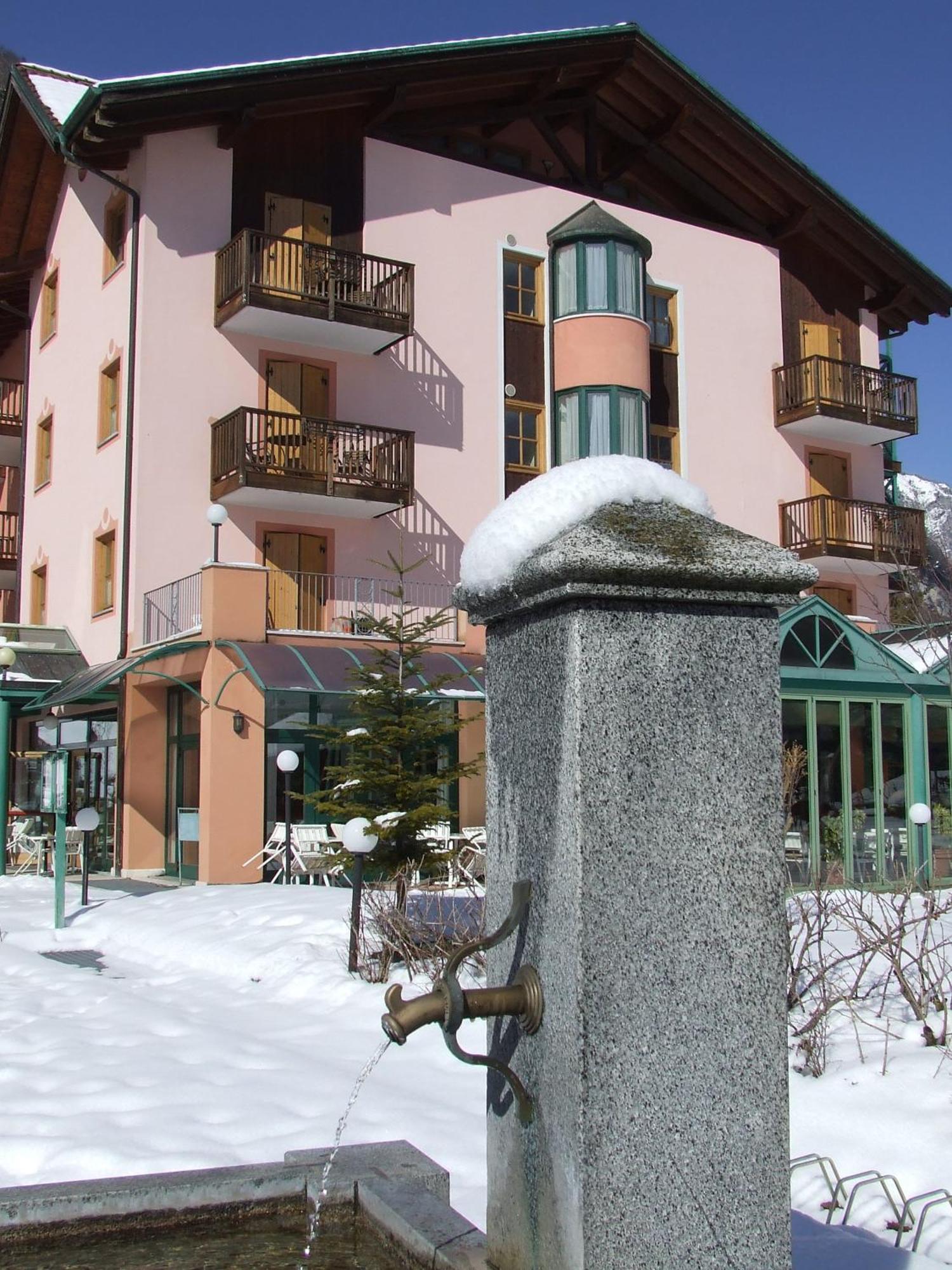 Club Hotel Tenno Extérieur photo